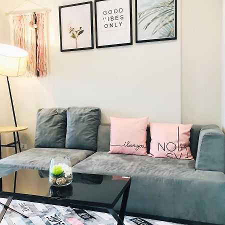 The Base Highfl Seaview Apartment Патая Екстериор снимка